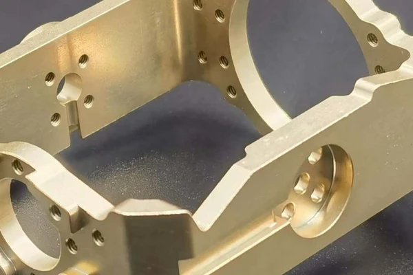 南京十精科技完成数千万元A轮融资:CIM与MIM双路线能否加速精密陶瓷金属器件国产替代